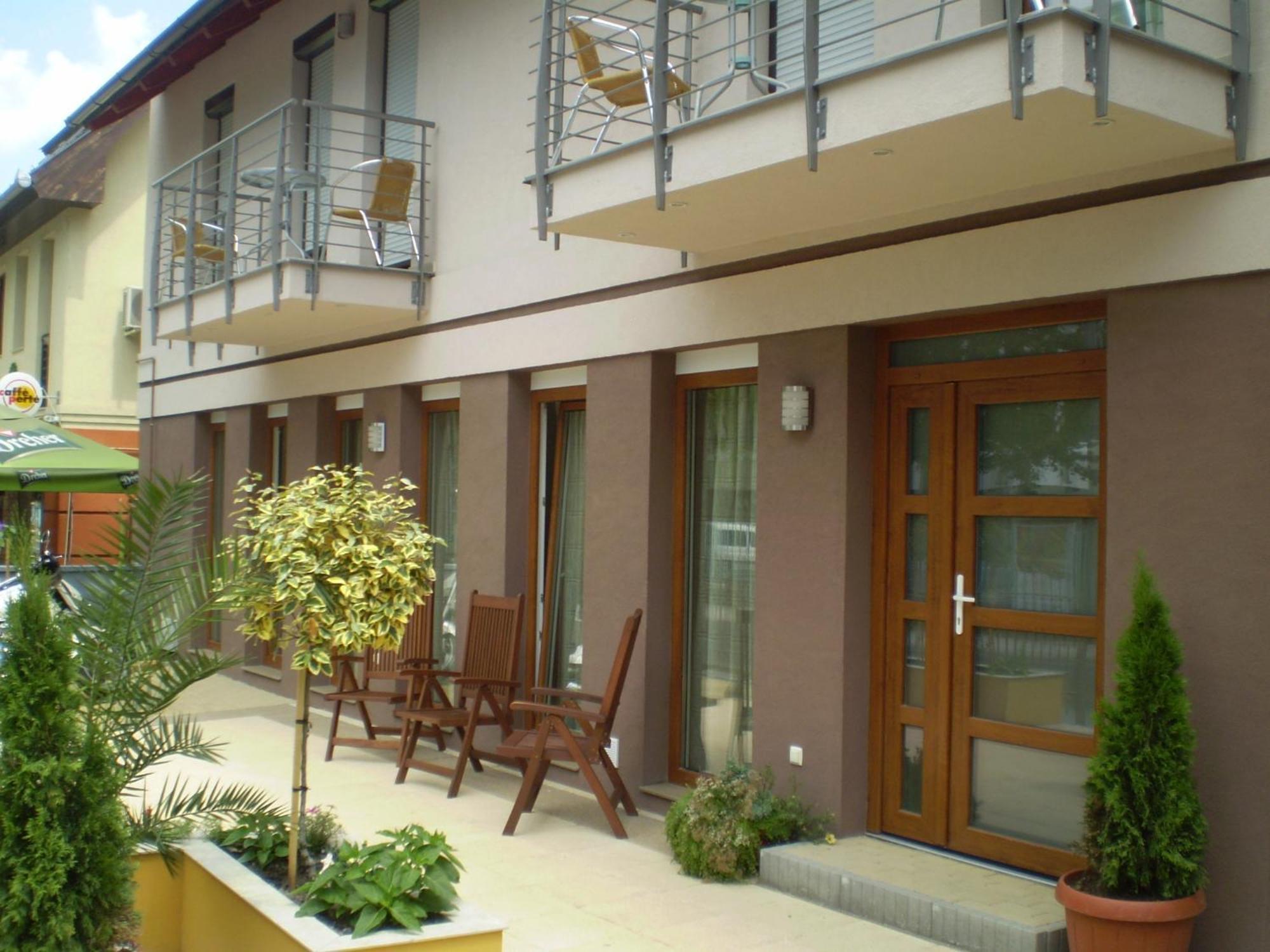 Mary Apartmanház Hévíz Esterno foto