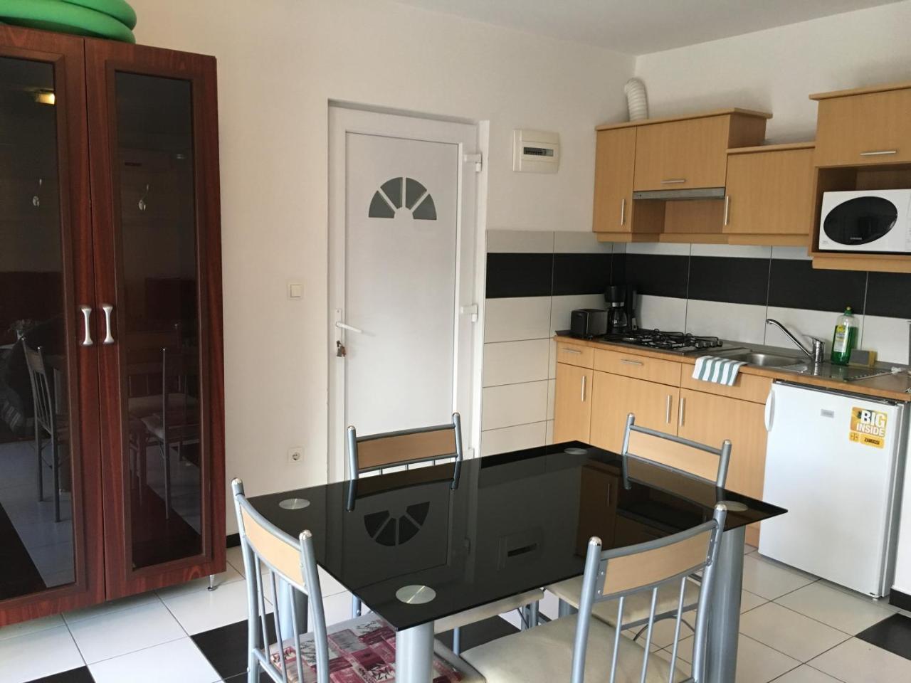 Mary Apartmanház Hévíz Esterno foto