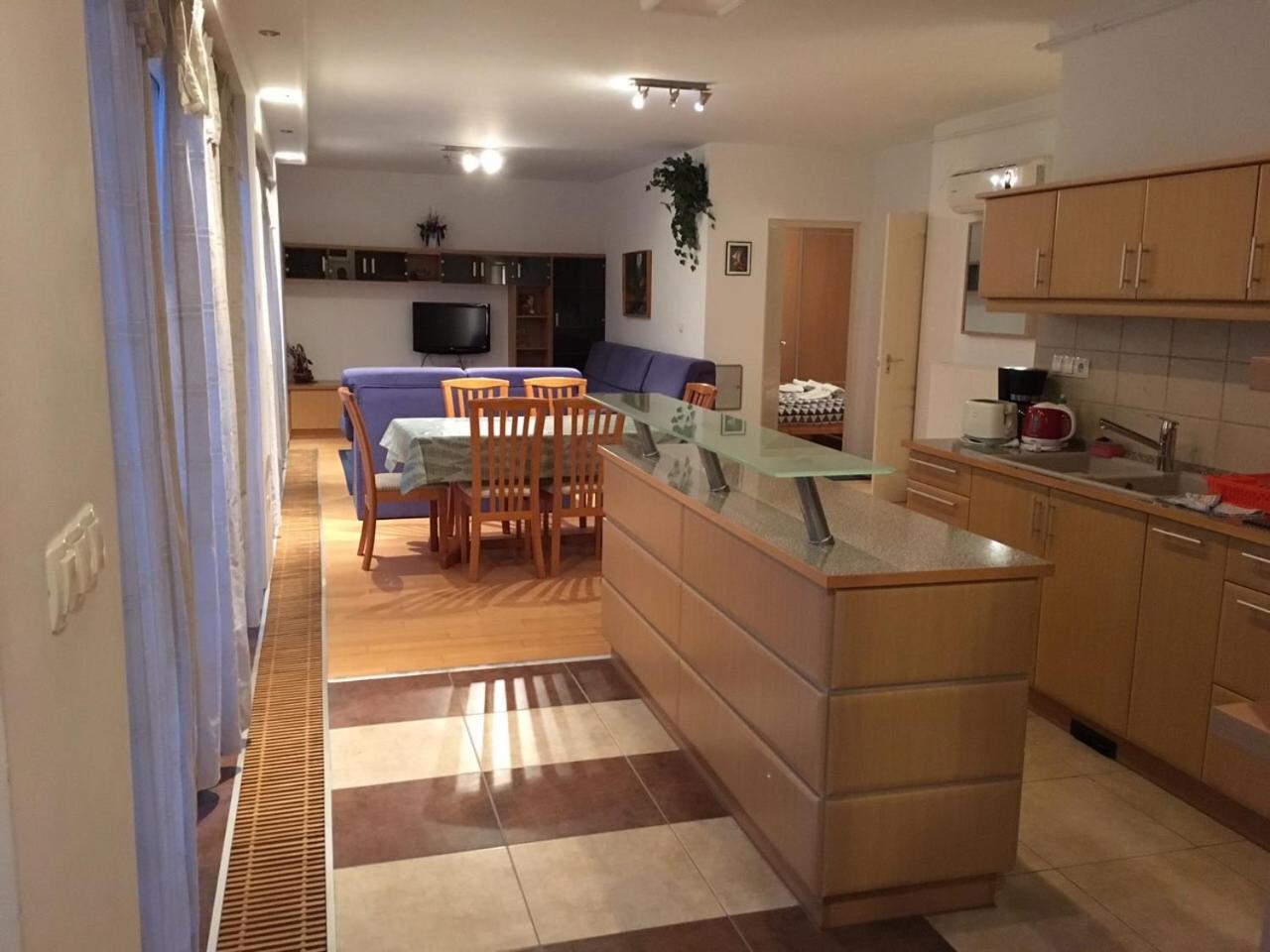 Mary Apartmanház Hévíz Esterno foto